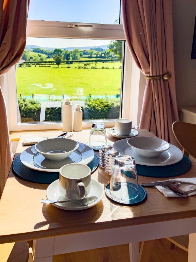 Mount Edwards Hill Guest Accommodation Cushendall Buitenkant foto