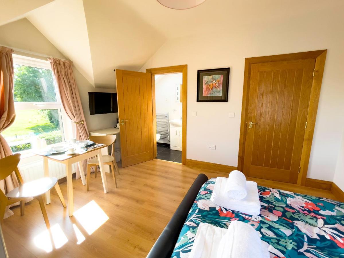Mount Edwards Hill Guest Accommodation Cushendall Buitenkant foto