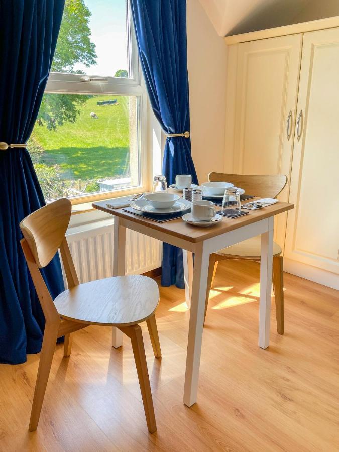 Mount Edwards Hill Guest Accommodation Cushendall Buitenkant foto